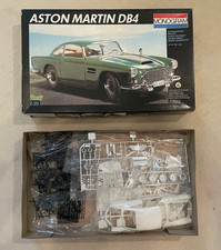 Monogram Aston Martin DB4 1/25