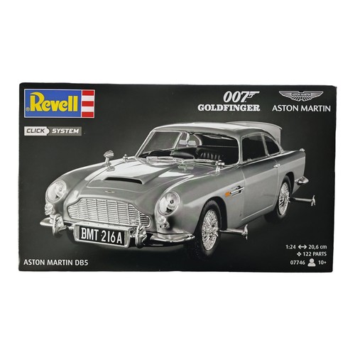 Revell aston martin - revell,